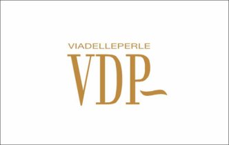 Оформление витрин для бренда VDP